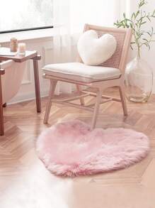 1pc Plush Heart Shaped Rug,Heart Shaped Area Rug, Plush Carpet For Living Room & Bedroom - Pink - View 3