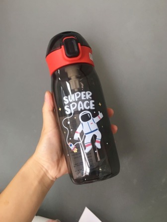 1入組PC水瓶創意宇航員和帶吸管蓋戶外字母圖形運動水瓶