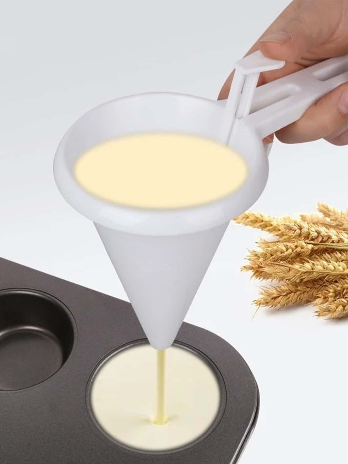 1pc Baking Tool, Custard Dispenser Portion Cup, Funnel, Oil Leak, Cream Leak, Bucket Batter