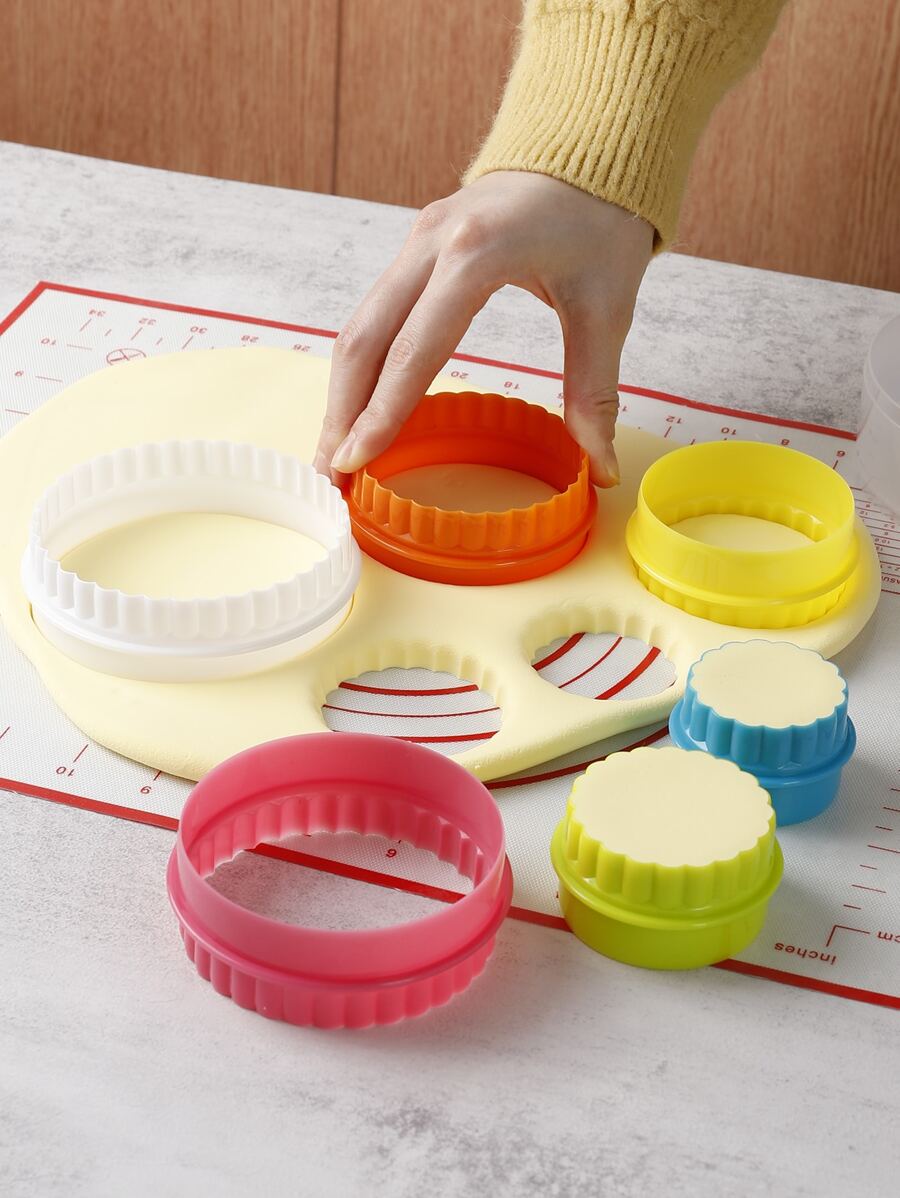 6 piezas de color al azar Cortador para galletas Set - Multicolor - Ver 1