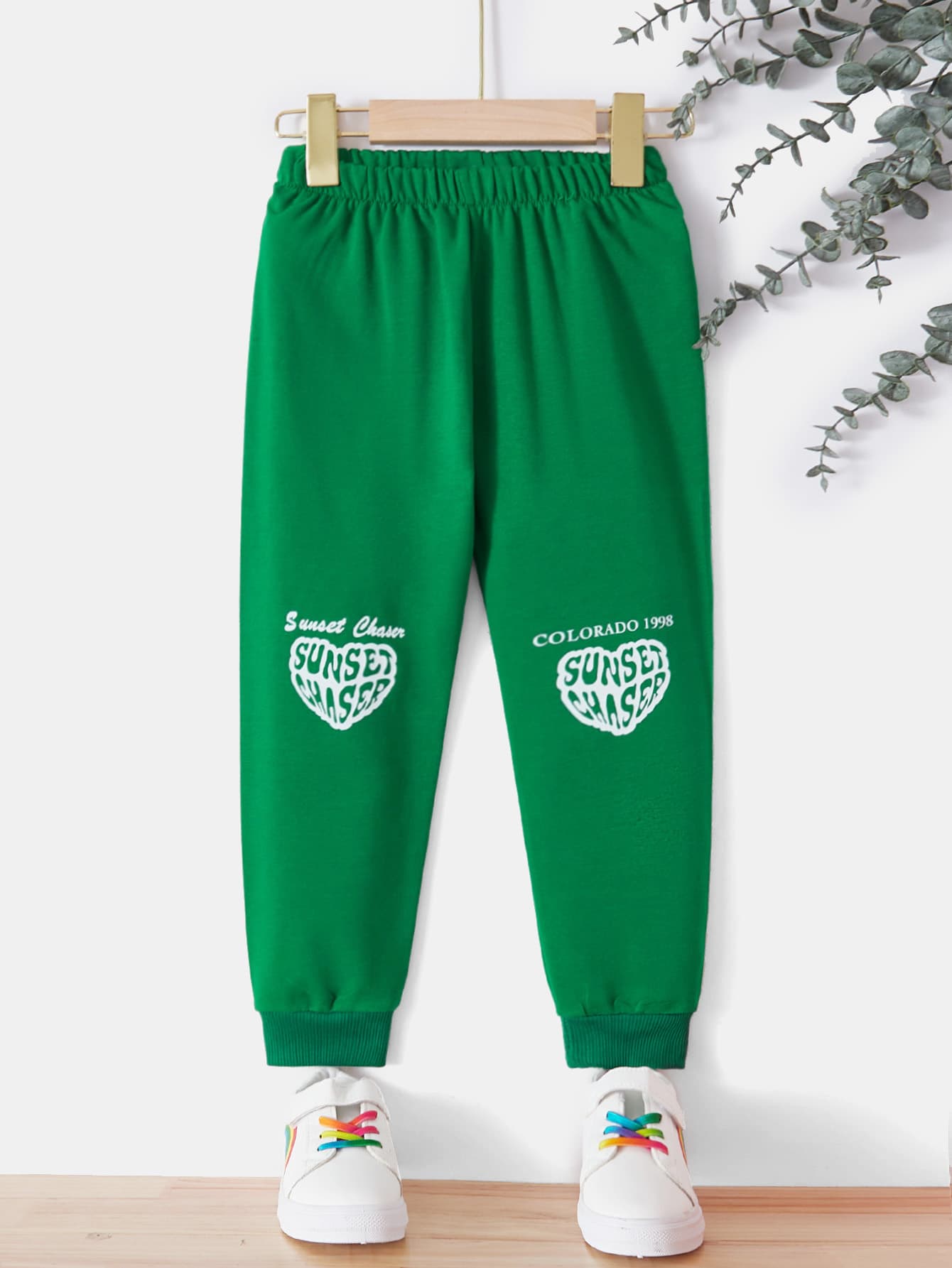Toddler Girls Letter Graphic Joggers - Green - View 1