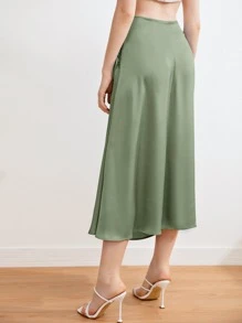 SHEIN Privé 前扭結緞面半身裙工作服