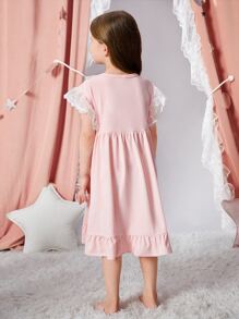 女孩蕾絲拼接荷葉邊睡裙