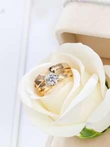 2枚时尚情侣戒指，男女结婚订婚戒指，周年纪念珠宝礼物，日常佩戴（无包装盒） - 金黃色 - 查看 2