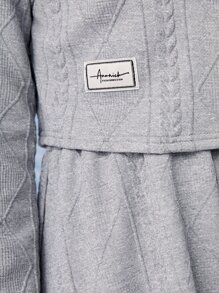 Mulvari 字母補丁細節夾克和半身裙 - 灰色 - 查看 5