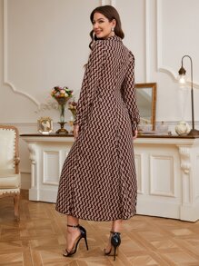 Mulvari Allover Geo Print Button Front Shirt Dress Without Belt - Multicolor - View 2