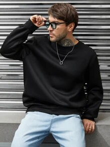 Manfinity Men Plus Wings And Letter Graphic Sweatshirt - Black - View 3