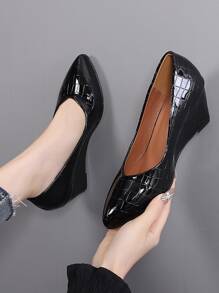 鱷魚壓紋尖頭淺口坡跟鞋 - 黑色 - 查看 5