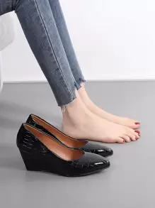 鱷魚壓紋尖頭淺口坡跟鞋 - 黑色 - 查看 7