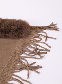 一件加厚保暖的披肩，带有飘逸的领子 - 卡其色 - 查看 6