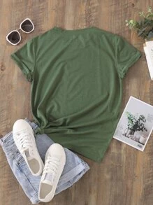 SHEIN LUNE Camiseta con estampado de corazón y slogan - Verde militar - Ver 2