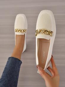 鏈條裝飾方頭平底樂福鞋 - 米色 - 查看 1