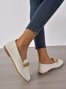 鏈條裝飾方頭平底樂福鞋 - 米色 - 查看 2