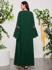 Al Najma 織帶拼接荷葉袖阿拉伯罩袍 - 墨綠色 - 查看 2