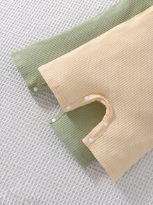 SHEIN 嬰兒2入組半排扣連身短褲 - 彩色 - 查看 6