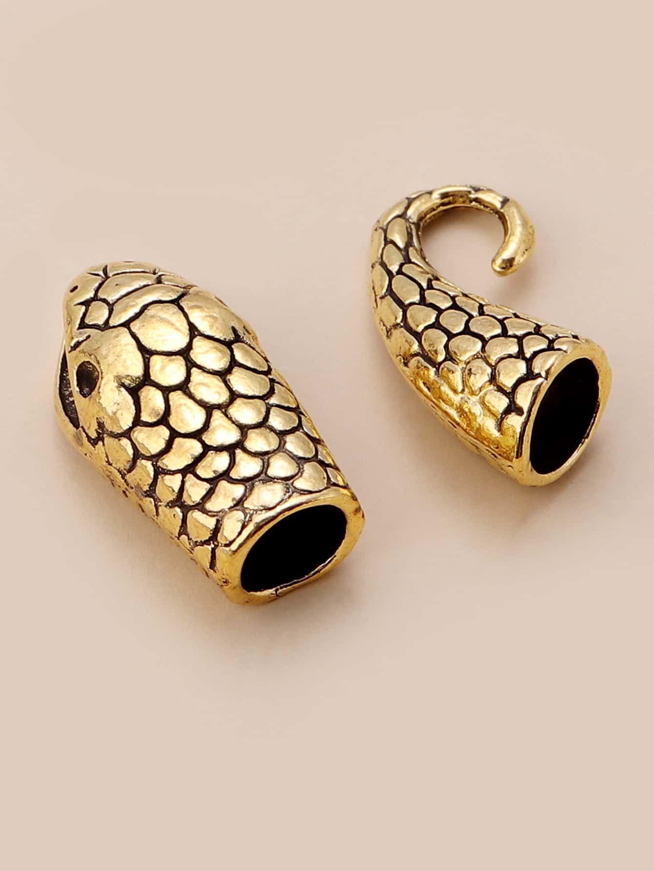 2入組蛇設計DIY扣飾