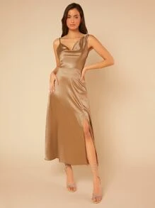 SHEIN Belle 垂領高衩緞面洋裝