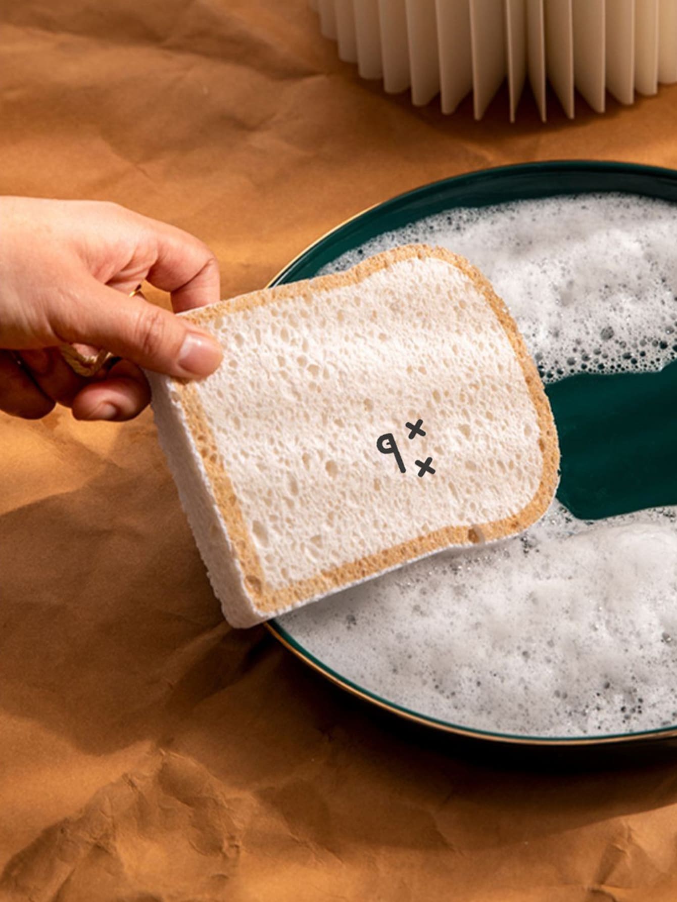 1pc Cartoon Graphic Absorbent Cleaning Sponge - Multicolor - View 1