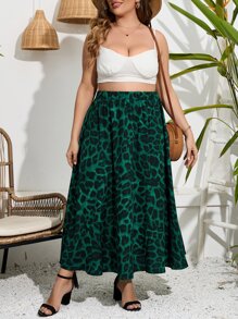 SHEIN LUNE Plus Allover Print Elastic Waist Skirt - Green - View 3