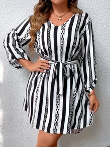 Calvaya Vestido con cinturón con estampado geométrico de rayas de manga farol - Blanco y Negro - Ver 1