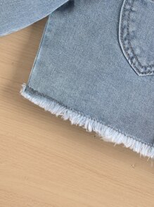 Young Girl Patched Pocket Raw Hem Crop Denim Shirt - Light Wash - View 4
