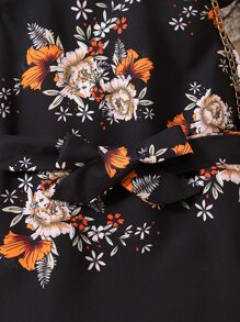 SHEIN Niñitas Vestido con estampado floral ribete con fruncido de espalda con abertura de ojo - Negro - Ver 4