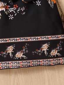 SHEIN Niñitas Vestido con estampado floral ribete con fruncido de espalda con abertura de ojo - Negro - Ver 6