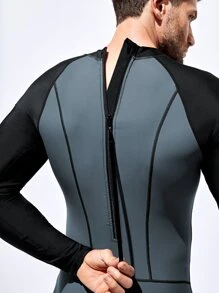 Manfinity Men Letter Graphic Top-stitching Raglan Sleeve One-Piece Swimsuit - Grey - View 3