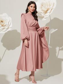 Modelyn 高领长灯笼袖褶饰腰部端庄连衣裙 - 藕粉色 - 查看 3