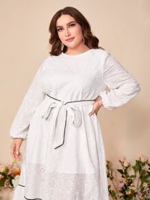 Mulvari Vestido con cinturón con bordado con ojal bajo con fruncido - Blanco - Ver 3