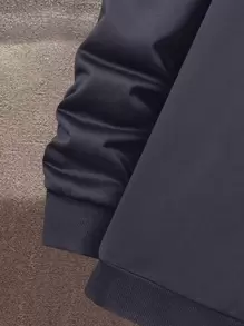 Manfinity Homme 男士小鹿刺繡四分之一拉鏈抽繩連帽衫 - 深灰色 - 查看 3