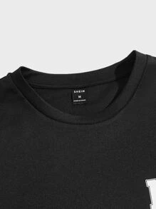 Manfinity Men Letter Graphic Tee & Drawstring Waist Shorts - Black - View 5