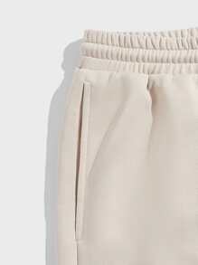 Manfinity VCAY Quần Short Nam Dây kéo Túi Hoạt hình Đường phố - Màu be - Xem 4