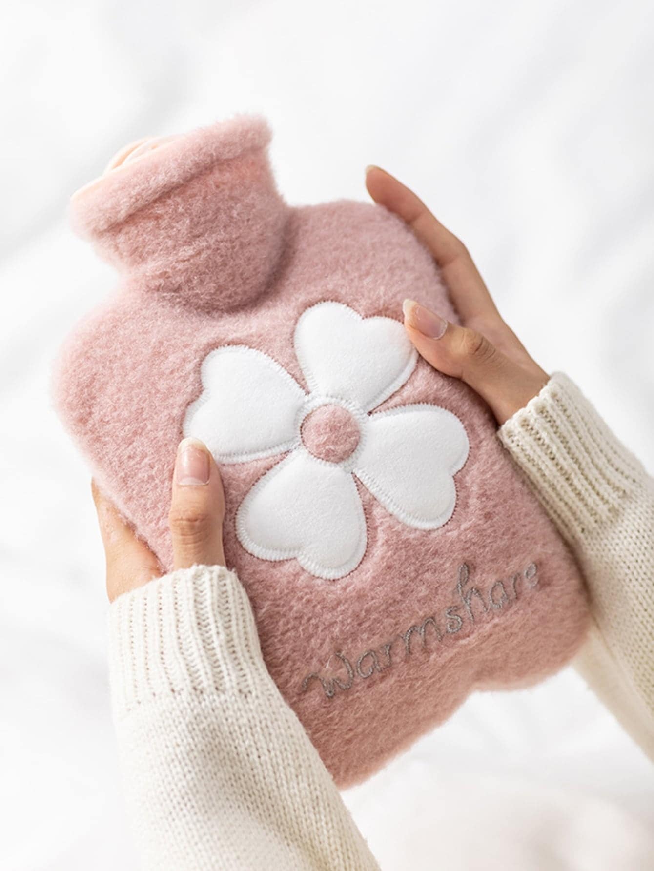 1pc Leaf & Letter Embroidered Hot Water Bag - Multicolor - View 1