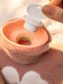 1pc Leaf & Letter Embroidered Hot Water Bag - Multicolor - View 4