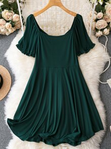 SHEIN LUNE Đầm Plus Size Dây kéo viền lá sen Xù màu trơn Giải trí - Màu xanh lá cây đậm - Xem 2