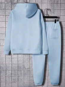 Manfinity RebelGame Men Letter Patched Kangaroo Pocket Drawstring Hoodie & Sweatpants - Baby Blue - View 2