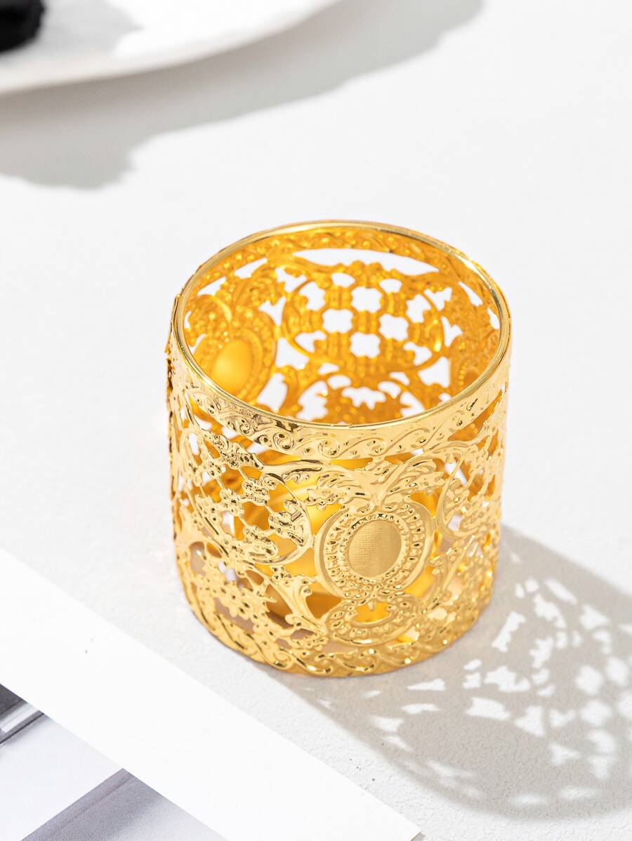 1pc Metallic Hollow Candle Holder - Gold - View 1