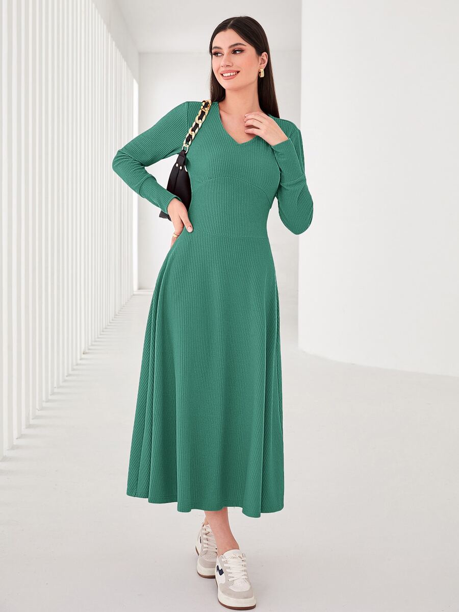 Mulvari Solid V Neck A-line Dress - Green - View 1