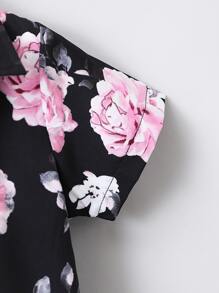 SHEIN 男小童花有圖案度假風格翻領常規袖2入組/套適合夏天