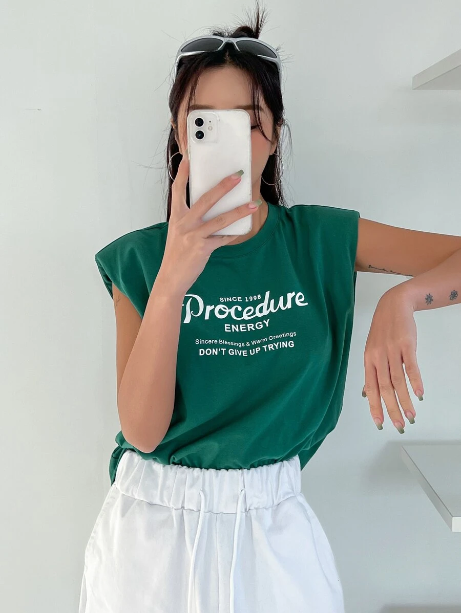 DAZY Slogan Graphic Shoulder Pad Tank Top SINCE 1998 Procedure ENERGY Sincere Blessings & Warm Greetings DON'T GIVE UP TRYING - Green - View 1