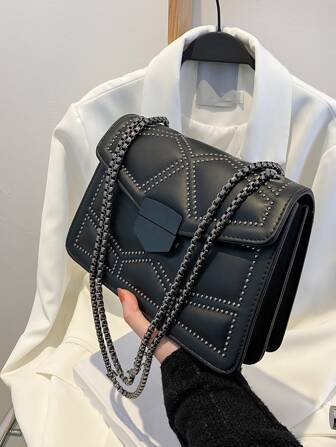 Fashionable Elegant Rivet Chain Punk Solid Color Shopping Shoulder/Crossbody Bag