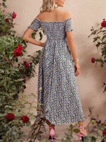 SHEIN VCAY 小碎花抽褶細節一字肩高衩連衣裙 - 彩色 - 查看 2