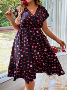 SHEIN LUNE Vestido con cinturón con estampado de labio de manga mariposa bajo con fruncido - Multicolor - Ver 3