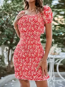 SHEIN Frenchy 碎花後綁帶荷葉邊連衣裙 - 紅色 - 查看 3