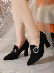 水鑽和搭扣裝飾尖頭高跟仿麂皮樂福鞋 - 黑色 - 查看 3