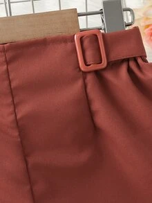 女孩搭扣細節短褲