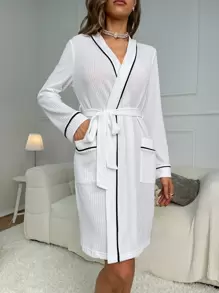 روب بحزام شريط متباين - أبيض - مشاهدة 6