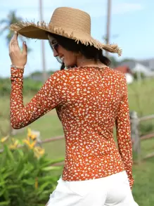 SHEIN Privé Ditsy Floral Print V Neck Tee