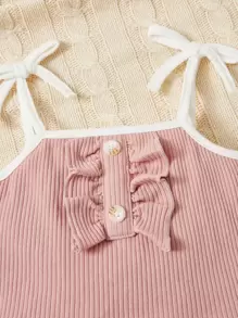 SHEIN Toddler Girls Ruffle Trim Contrast Binding Cami Top & Shorts - Coral Pink - View 4